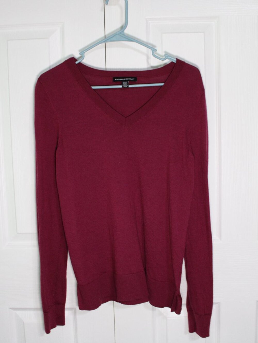 Katherine Barclay 100% Merino Wool Berry Red Long Sleeve V Neck Sweater